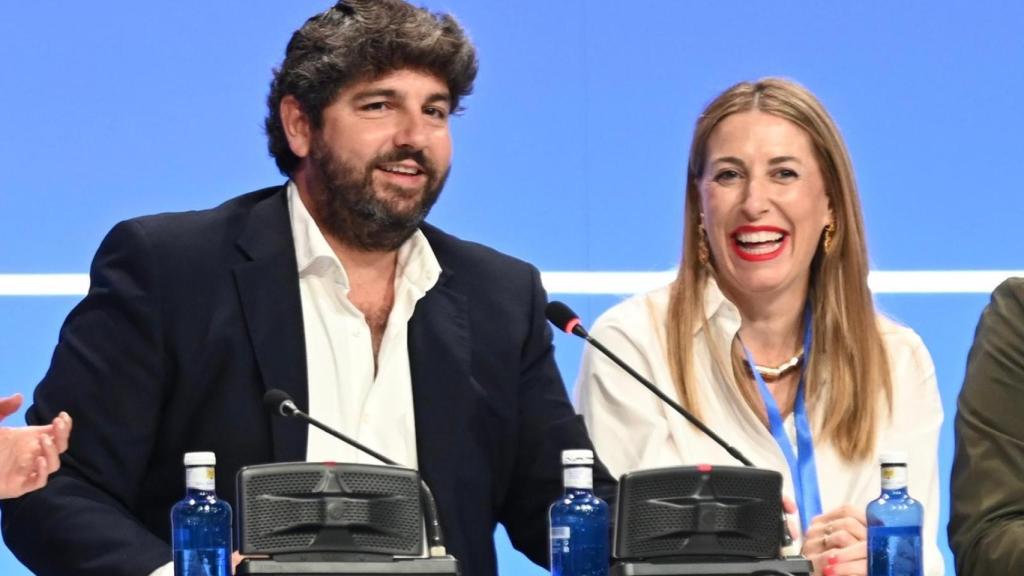 López Miras y Guardiola, en una imagen de archivo en un acto del PP.
