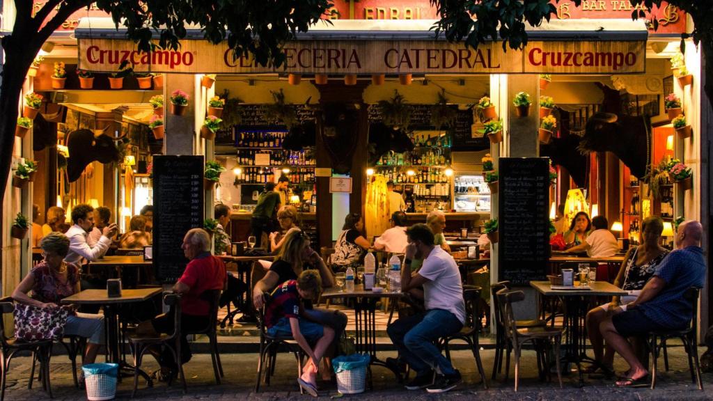 El exterior del Bar Catedral de Sevilla.