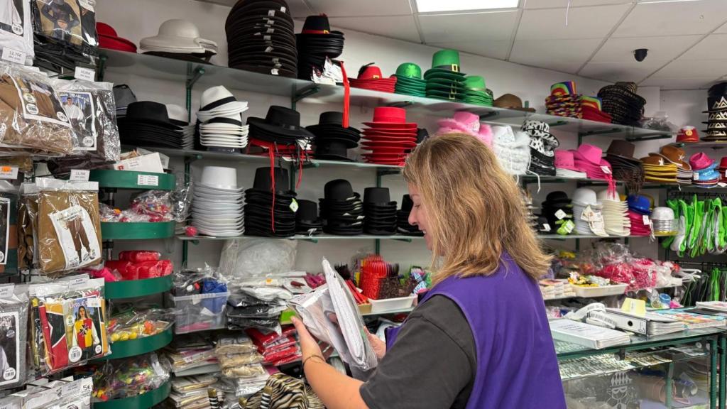 Laura Val, dependienta de la tienda Bacanal.