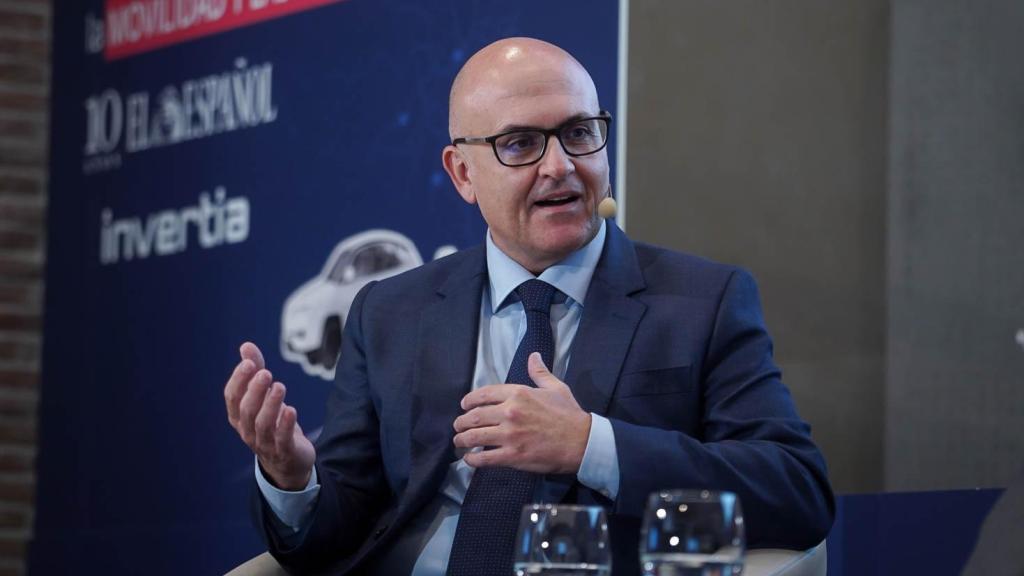 Manuel López Villena, director de Tráfico e Infraestructuras de Indra durante su intervención en el VI Simposio del Observatorio de la Movilidad y las Ciudades, organizado por EL ESPAÑOL e Invertia.