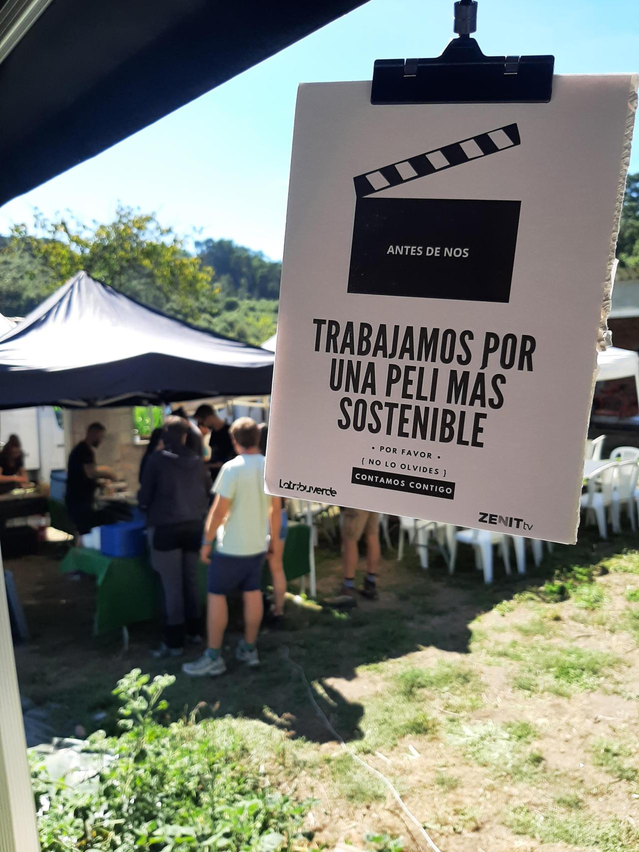 Indicativo de sostenibilidad durante un rodaje con participación de La Tribu Verde.