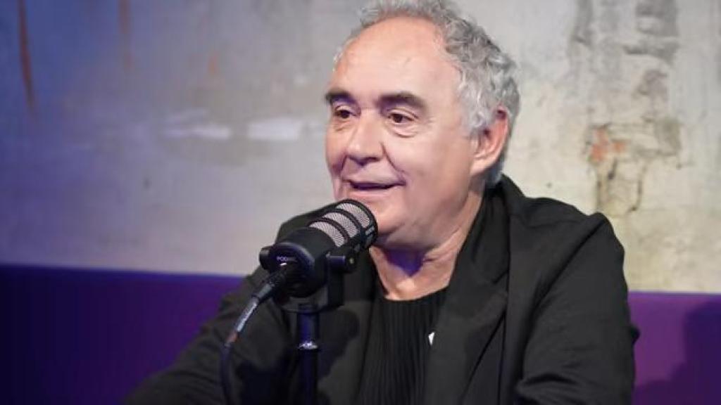 El chef Ferran Adrià durante una entrevista con Uri Sabat en YouTube.