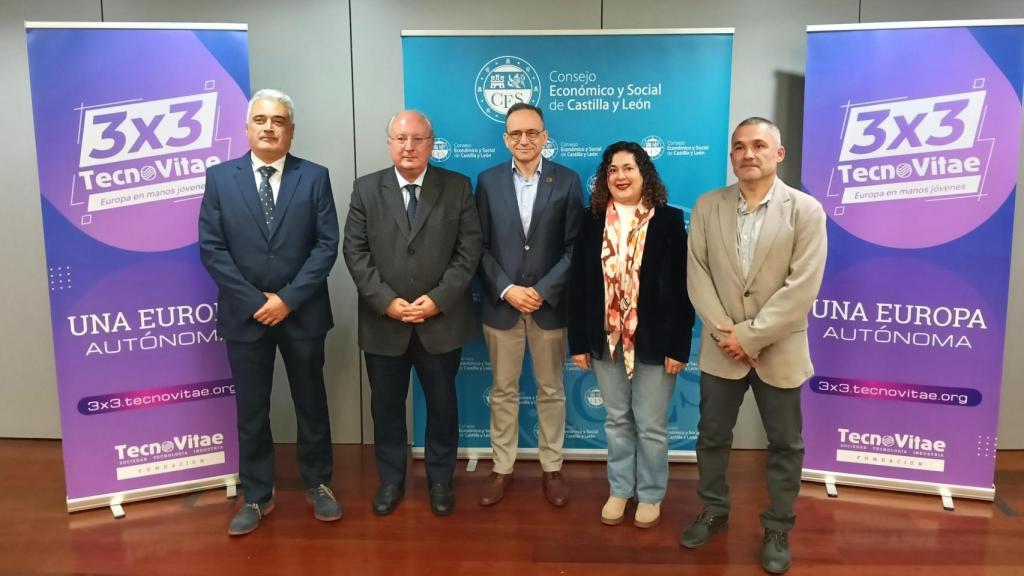 Presentación del concurso 3x3 TecnoVitae-Europa en manos jóvenes