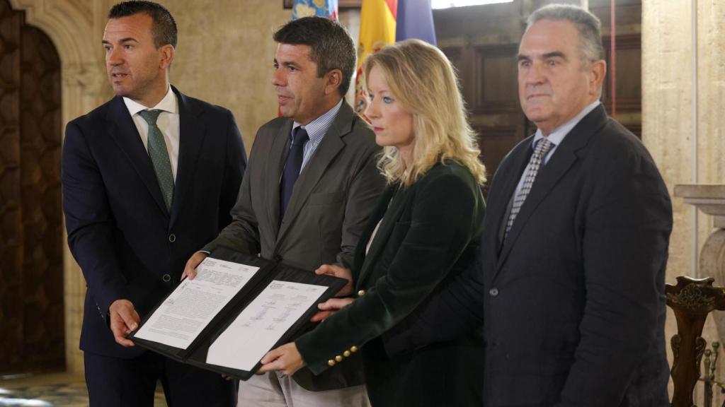 Vicente Mompó, Carlos Mazón, Paqui Bartual y Francisco José Gan Pampols. Manuel Bruque / Efe
