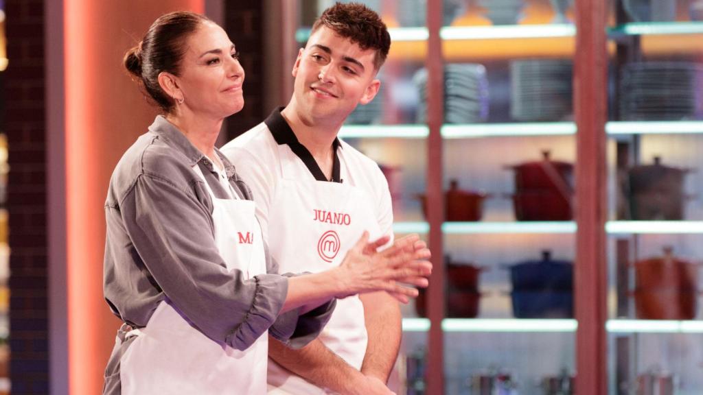 Mariló Montero y Juanjo Bona, en 'MasterChef Celebrity 10'.
