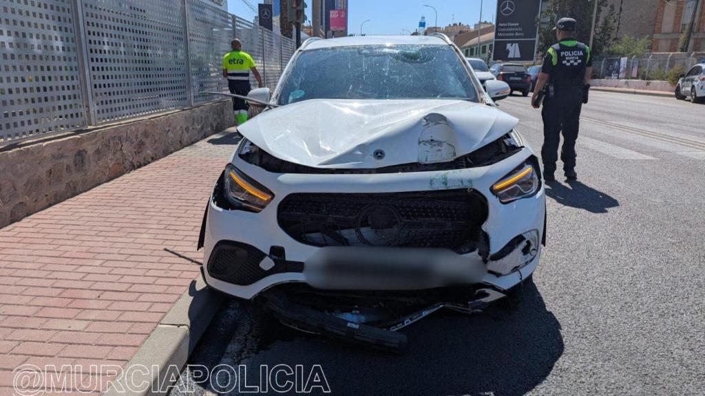 Estado en el que quedó el Mercedes que conducía bajo los efectos del alcohol un hombre, de 60 años, responsable del atropello mortal de Carmen.