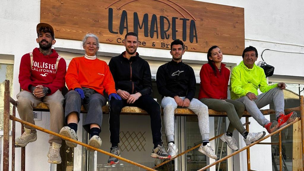 Mar Pastor y sus allegados retratados en la semana en la que Paiporta tuvo que reconstruirse a sí misma.