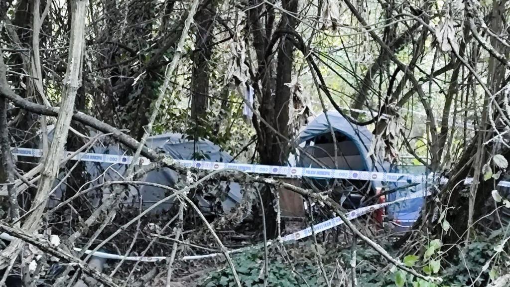 La zona de tiendas de campaña donde se produjo la agresión sexual a la joven.