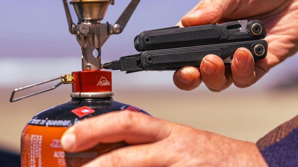 Leatherman Wave Alpha.