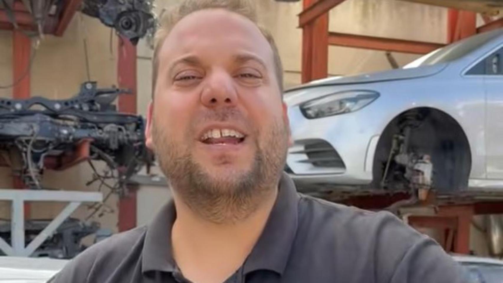 Un experto en coches no da crédito y se rinde ante este vehículo