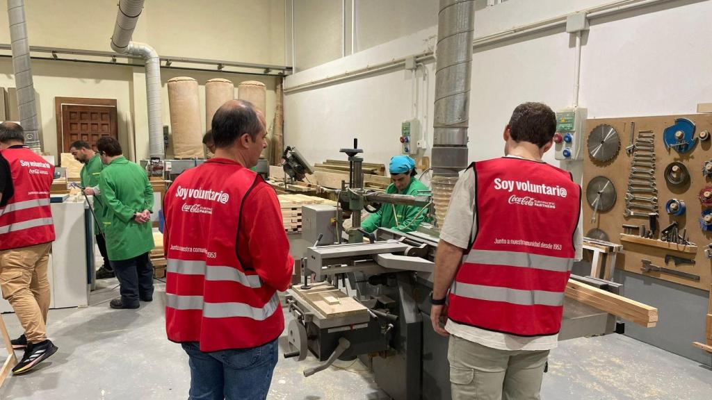 Jornada de voluntariado de Coca-Cola en Cangas.