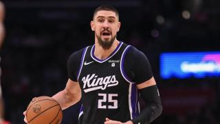 Alex Len, durante un partido de la NBA con los Sacramento Kings