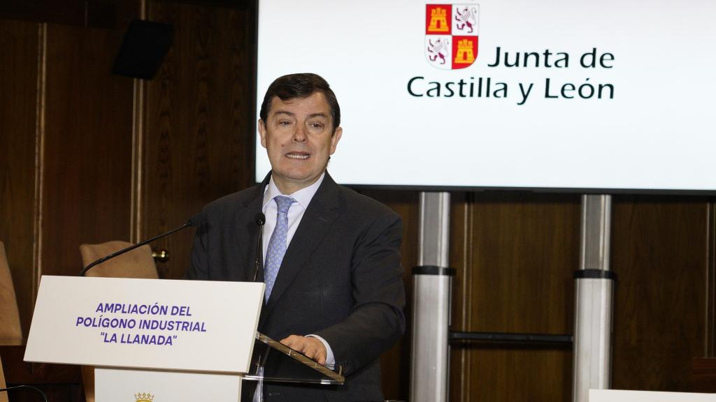 El presidente de la Junta de Castilla y León, Alfonso Fernández Mañueco, durante su intervención de este miércoles en Ponferrada