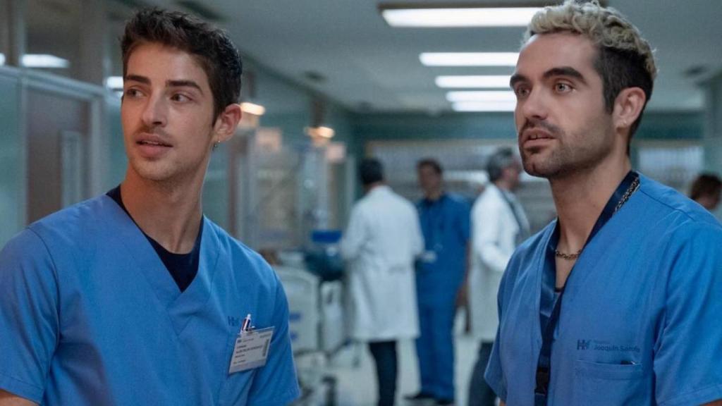 Manu Ríos y Xoán Fórneas, actores de 'Respira'.