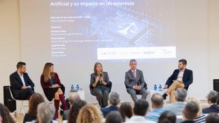 Un momento de la mesa redonda organizada por este diario y Opplus en el Pompidou.