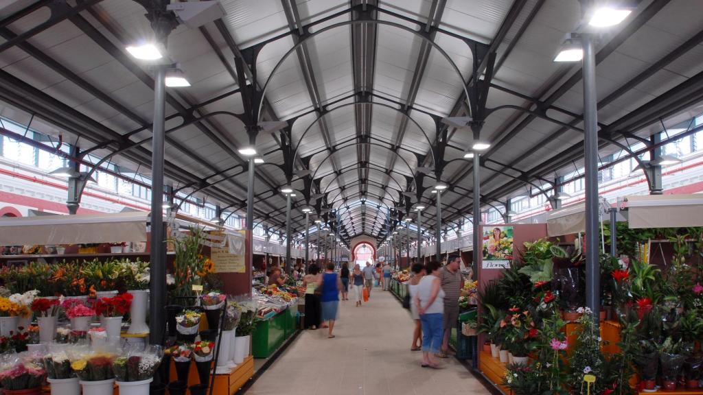 Dentro del mercado de Loulé.