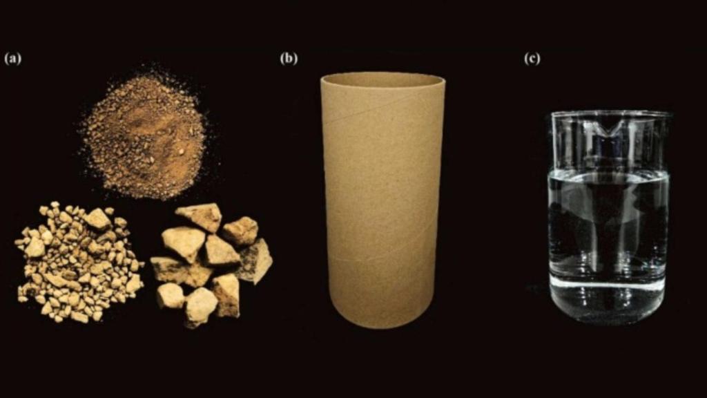 El ladrillo hecho con tierra apisonada y cartón.