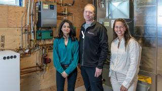 De izq. a dcha. Shafquat Rana, Joshua Pearce y Jaime Crncich