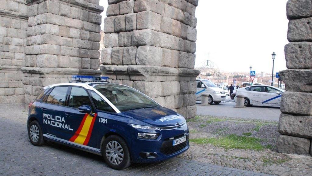 La Policía Nacional cerca del Acueducto