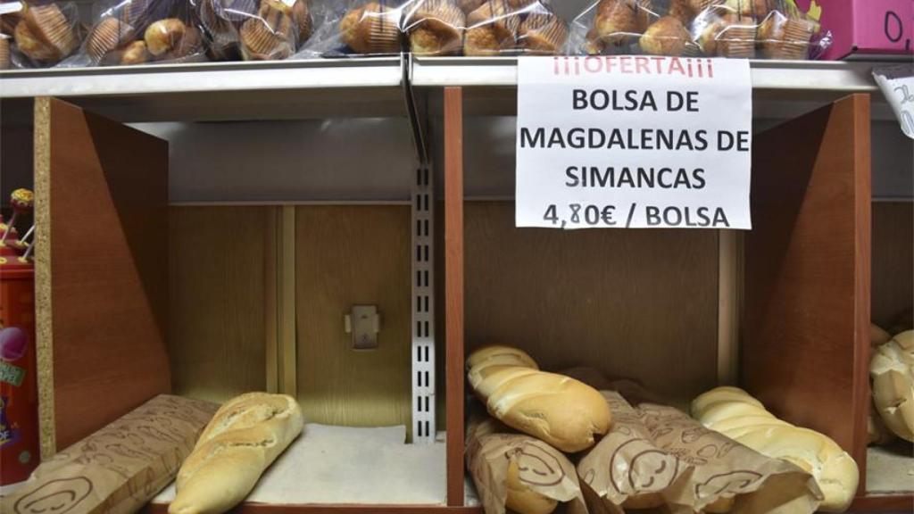 Productos en el quiosco de Juan Carlos