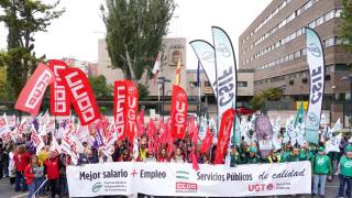 CC.OO., CSIF y UGT se concentran contra el bloqueo a la negociación colectiva del Ministerio de Función Pública