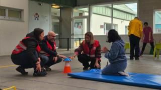 Voluntariado de Coca-Cola con Aspronaga en su centro ubicado en Oleiros.