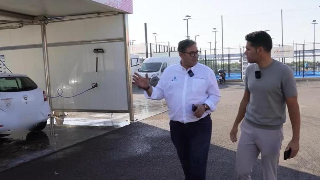 Juanma junto a Adrián G. Martín.