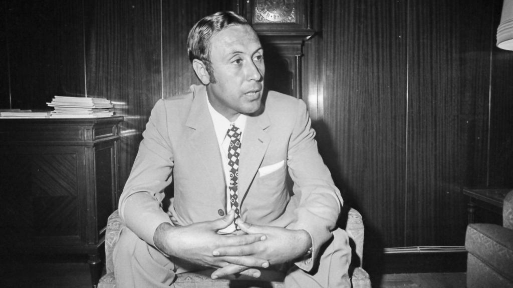 Juan Molero Pintado director general, piloto del desarrollo de la Caja durante mas de 20 años, hasta su fallecimiento en 1991.