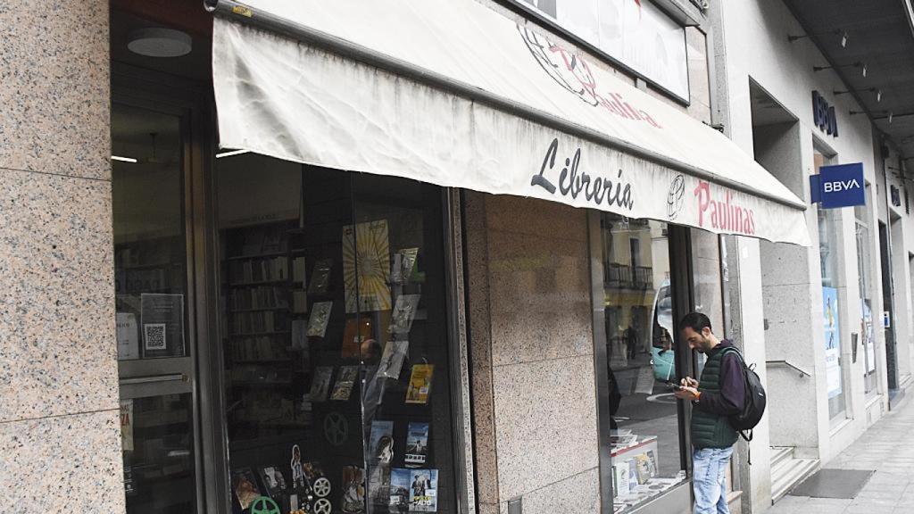 Exterior de la Librería Las Paulinas