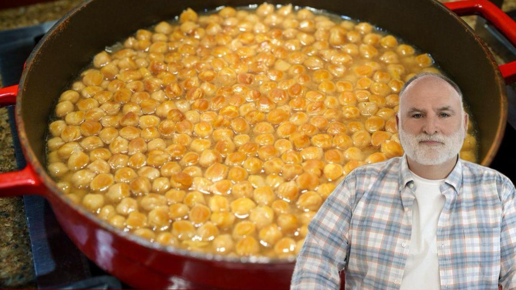 Una olla de garbanzos junto al chef José Andrés.