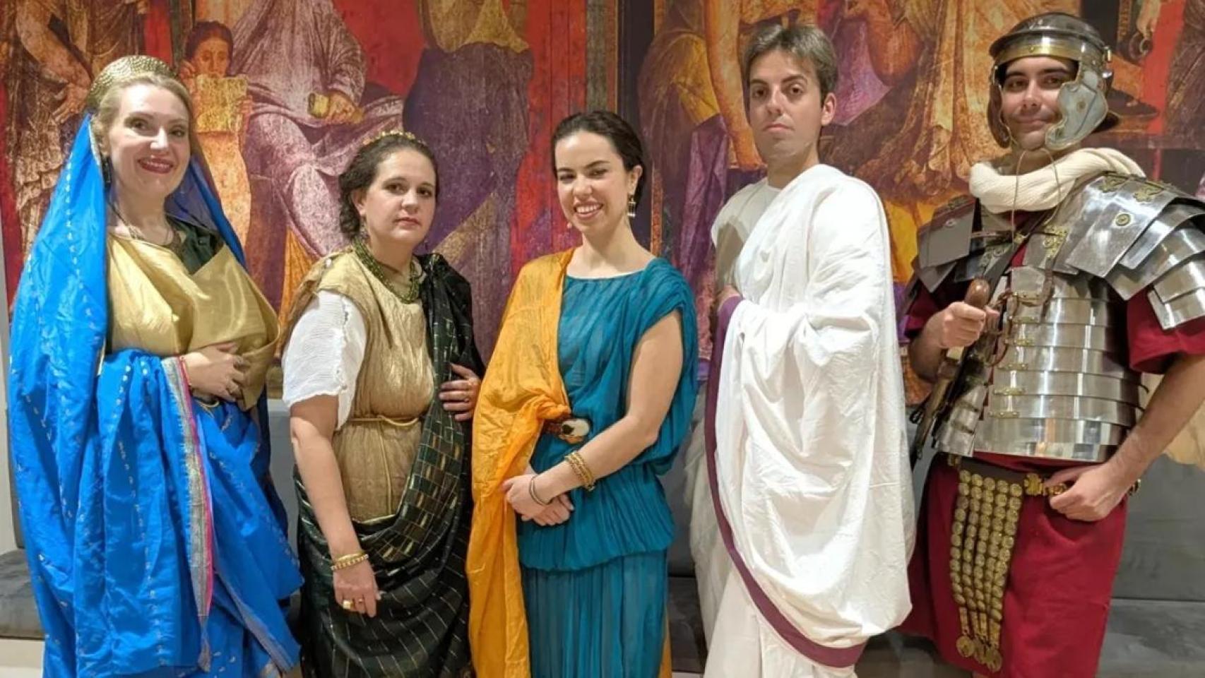 En este nuevo restaurante los clientes viajan a épocas del pasado.