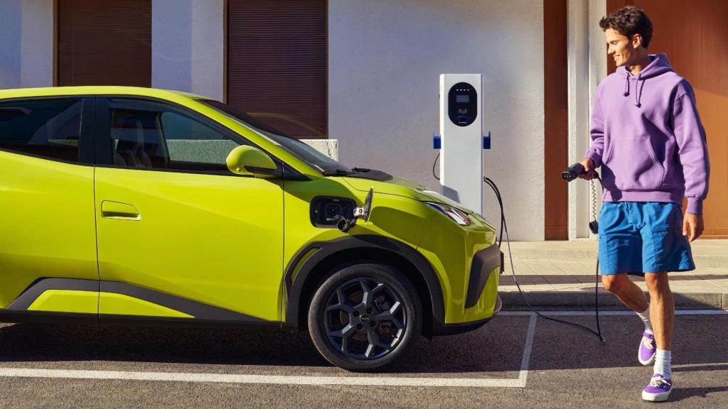 Este coche eléctrico compacto está diseñado para la movilidad diaria en ciudad.