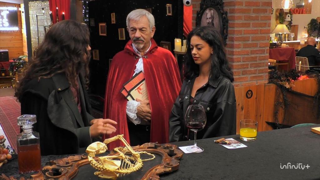 Esaúl, Julia y Carlos Sobera en 'First Dates'.