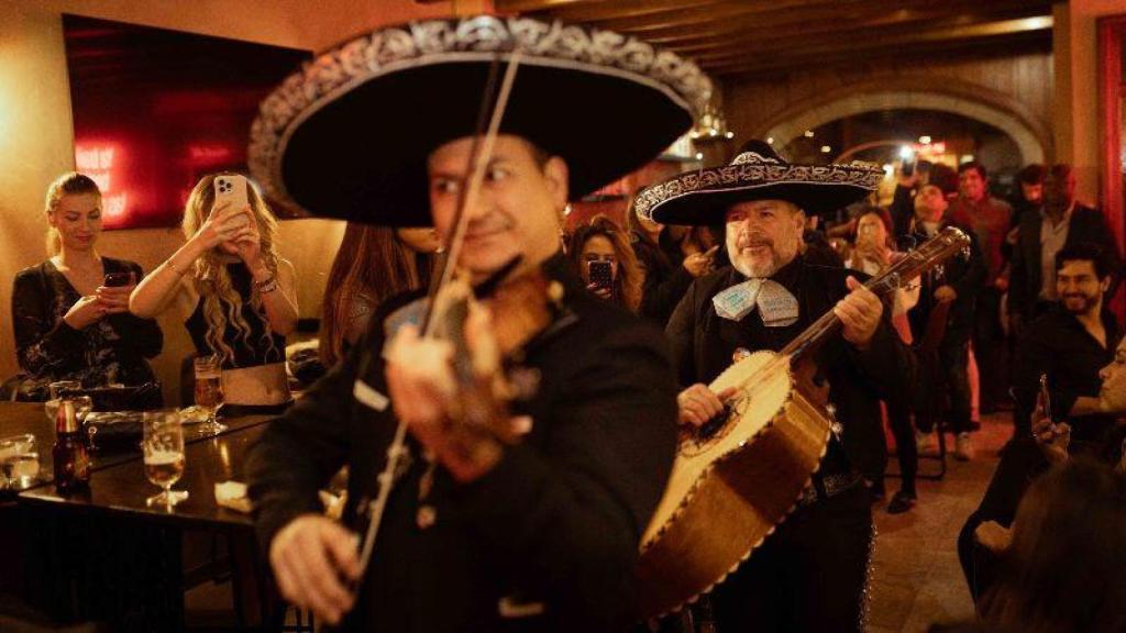 Mariachis en el restaurante Hijo del Maíz.