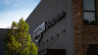Los despidos de Amazon podrían afectar a 30.000 puestos de trabajo. Foto de Unsplash.