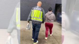 Detenida una cuidadora por roba a la anciana que cuidaba.