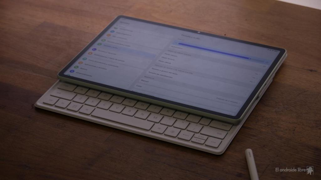Huawei MatePad 12X con su funda
