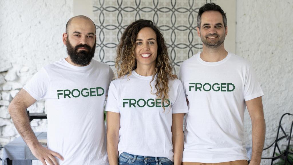Cofundadores de Froged: Ángel Romero (CTO), Emily G-Cebrián (CEO) y Juan José Rojano (director de TI).