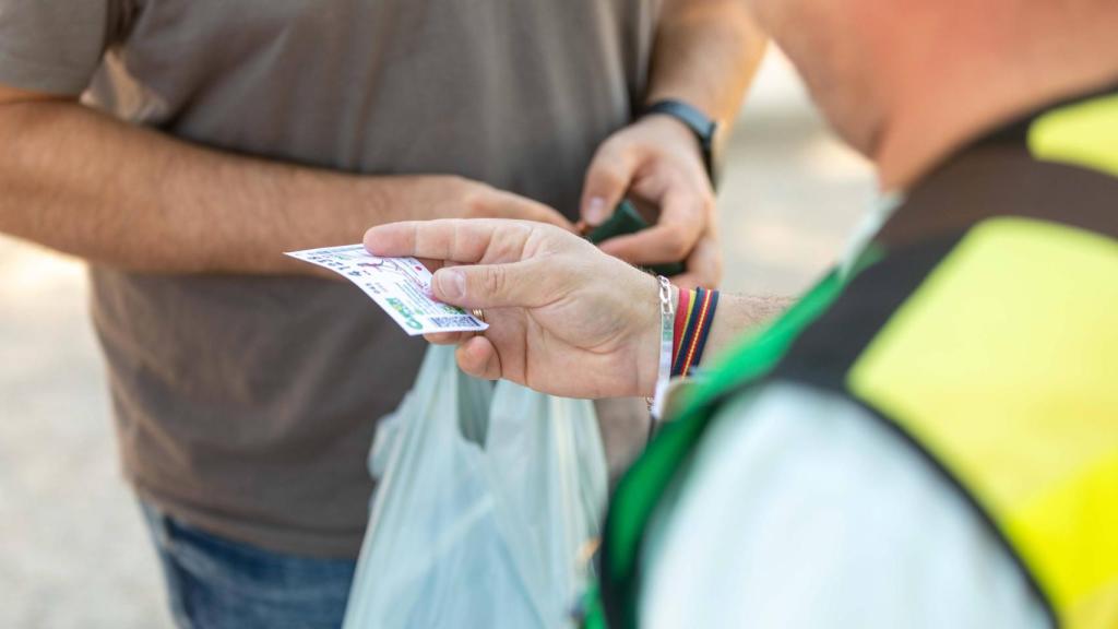 Imagen de archivo de un vendedor de la ONCE.