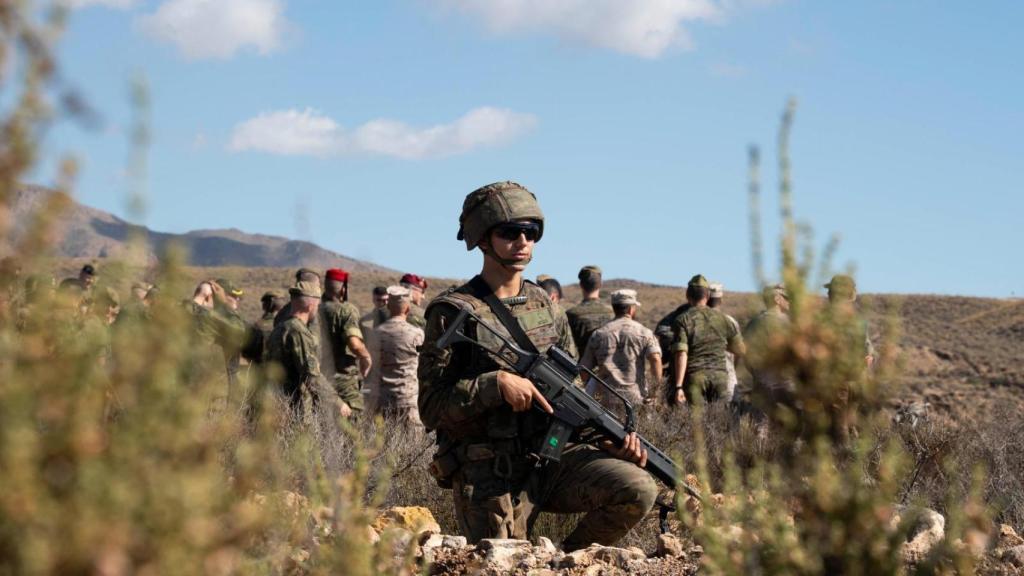 Estos ejercicios pretenden mostrar la capacidad robótica de enfrentamiento.