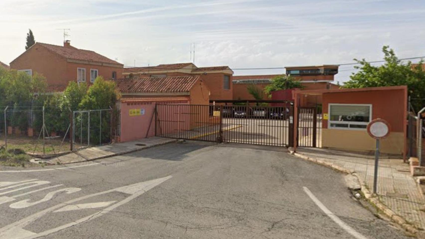 Acceso al centro penitenciario de La Torrecica, en Albacete.