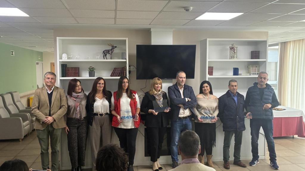 Las personas homenajeadas durante el acto