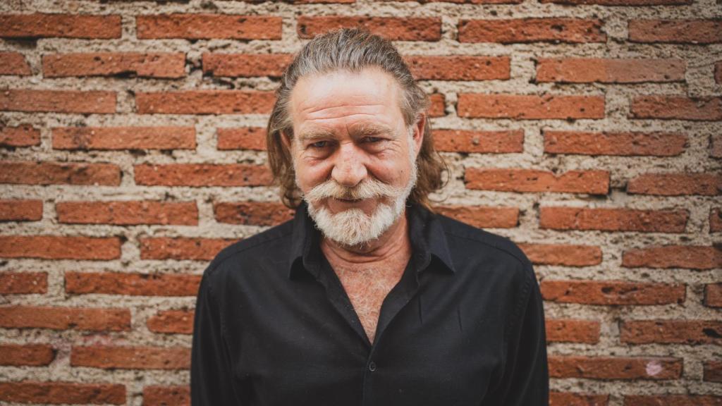 Juanjo Artero: Alguna vez le pregunté algo íntimo de Franco a mi padre, y me dijo ‘un enfermo es un enfermo: ¿has oído hablar del juramento hipocrático?’. Fue una lección.