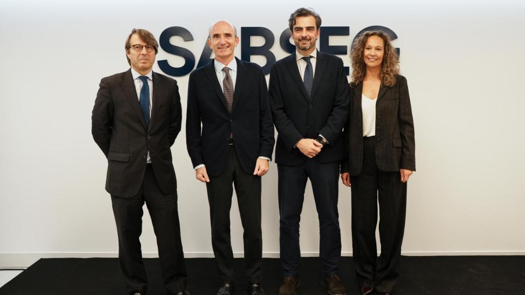 Miguel Corgos, Eduardo Dávila, Diego Calvo e Isabel Ramos Lobón