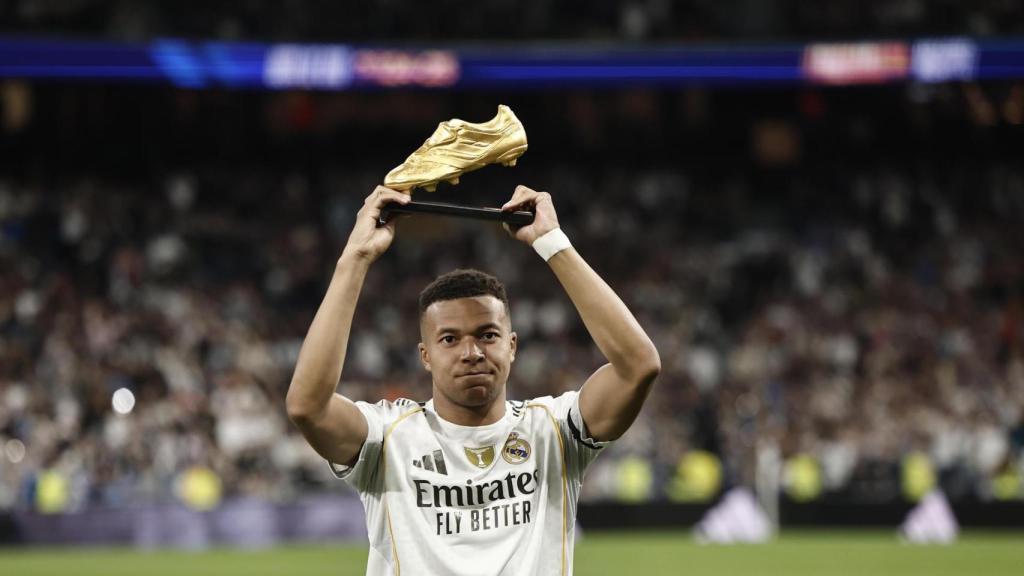 Mbappé ofrece la Bota de Oro al Bernabéu