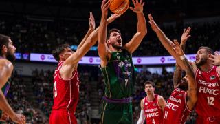 Jonathan Barreiro durante el Unicaja vs. Básquet Girona