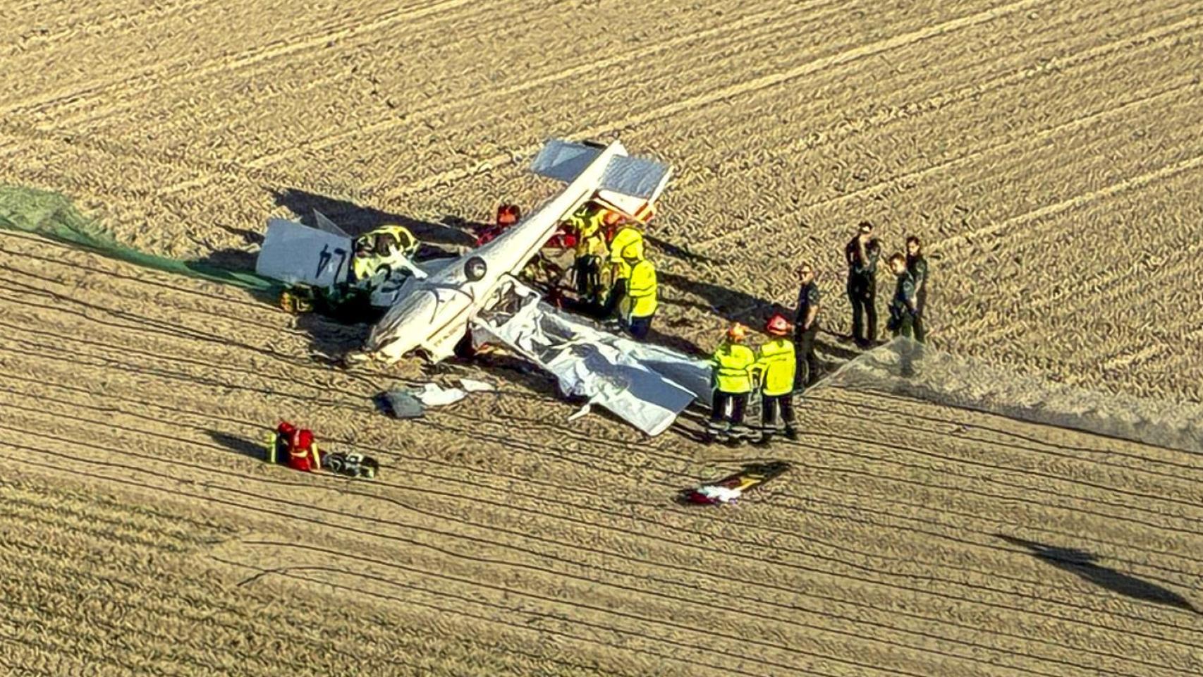 Imagen de la avioneta estrellada este domingo en el municipio murciano de Totana.