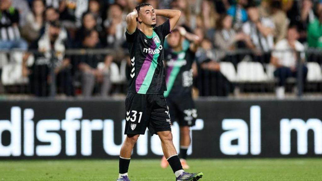 Rafita se lamenta durante el Castellón vs. Málaga CF