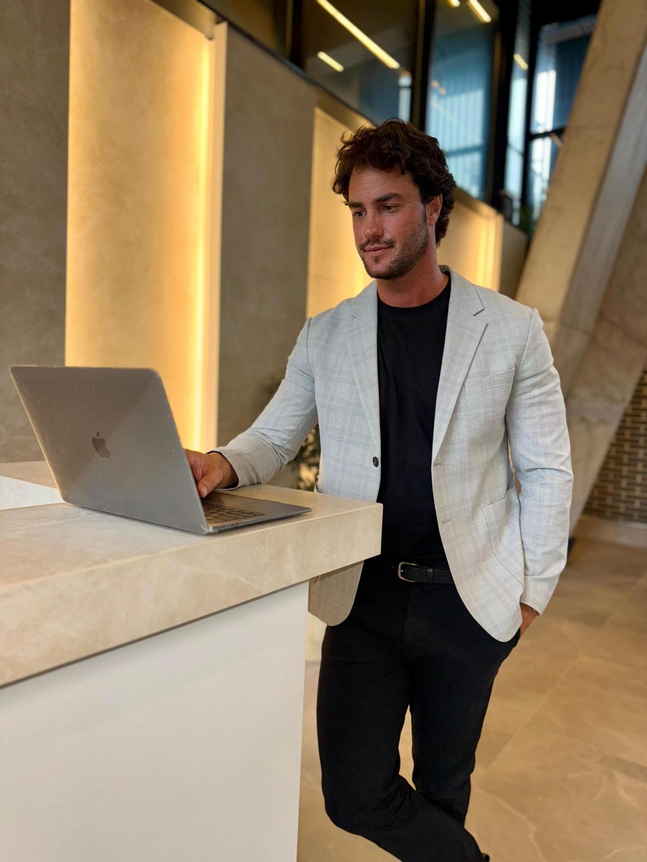 Lucas Muñoz-Alonso de Haro.