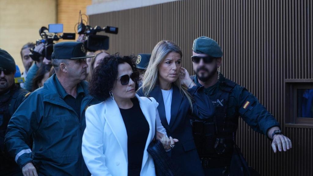 Maribel Vilaplana hoy a su llegada al juzgado de Catarroja.